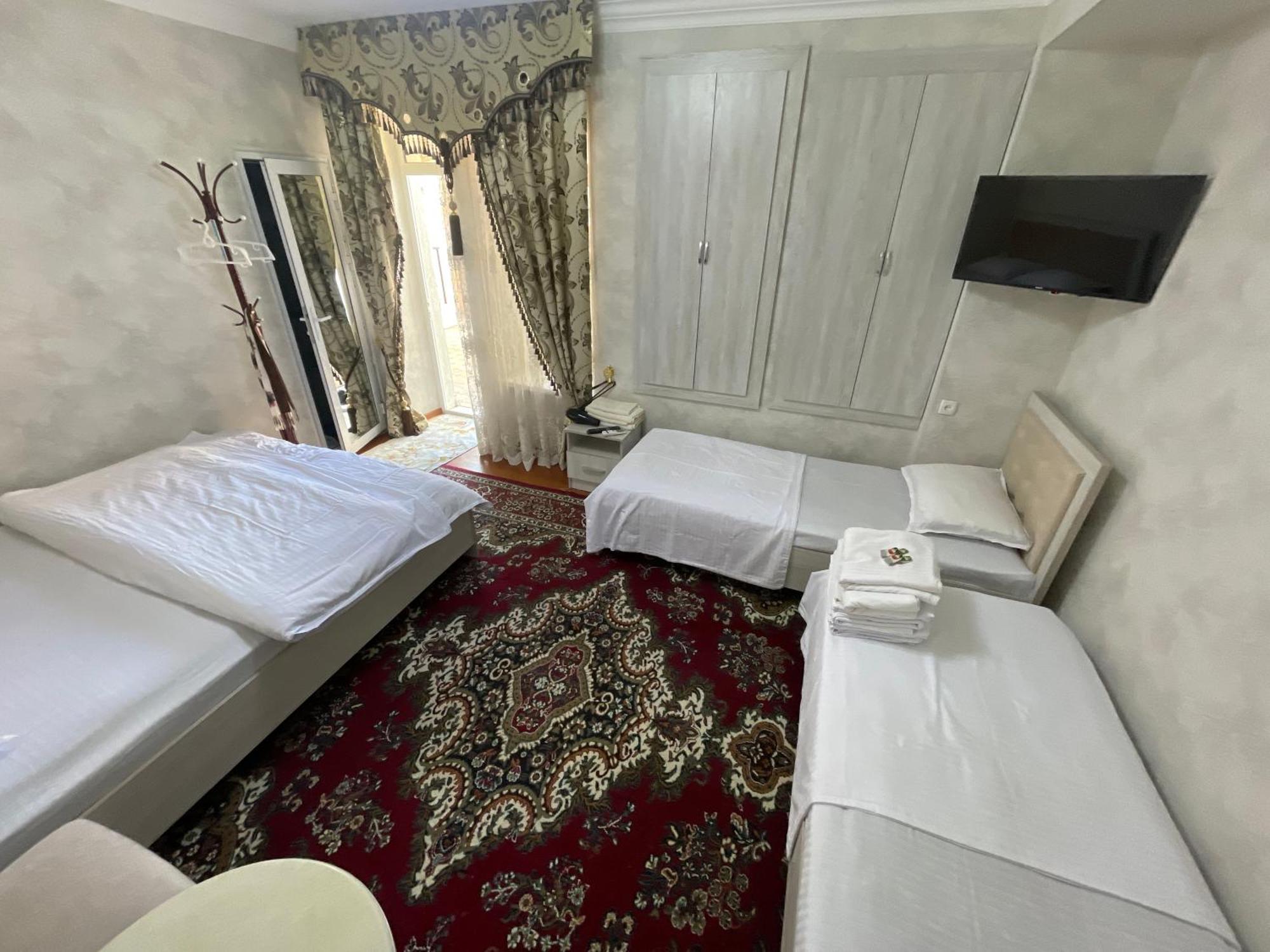 Isfandiyor Hotel 撒马尔罕 外观 照片